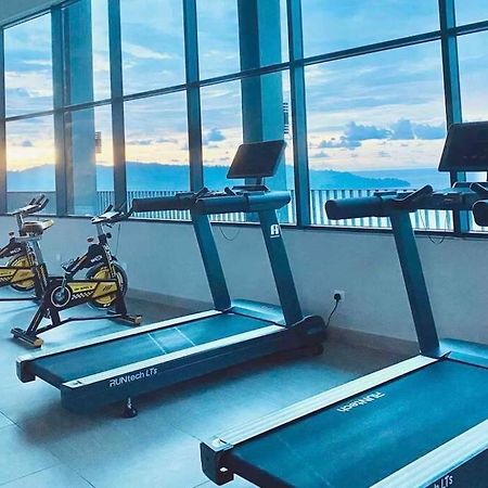 Ferienwohnung Jesselton Quay,2BR,5-6pax,Sea/mountain view Kota Kinabalu Exterior foto