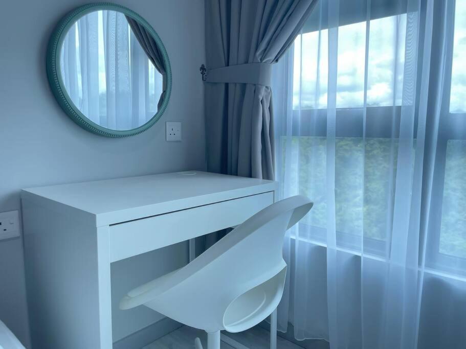 Ferienwohnung Jesselton Quay,2BR,5-6pax,Sea/mountain view Kota Kinabalu Exterior foto